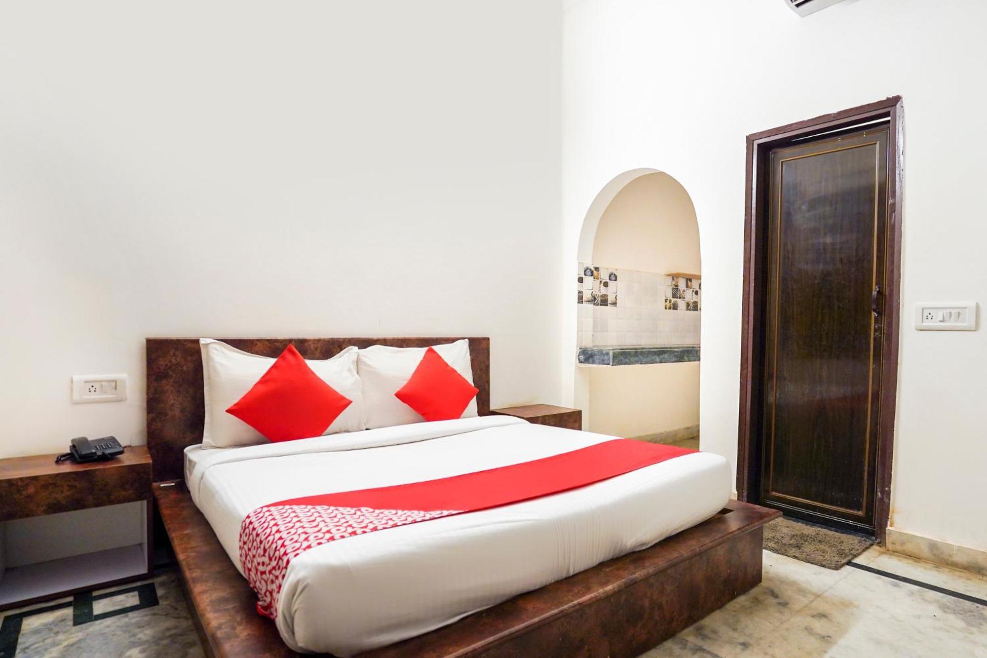 Hotel O Ratiram Palace By Wamson Kālkāji Devi Extérieur photo